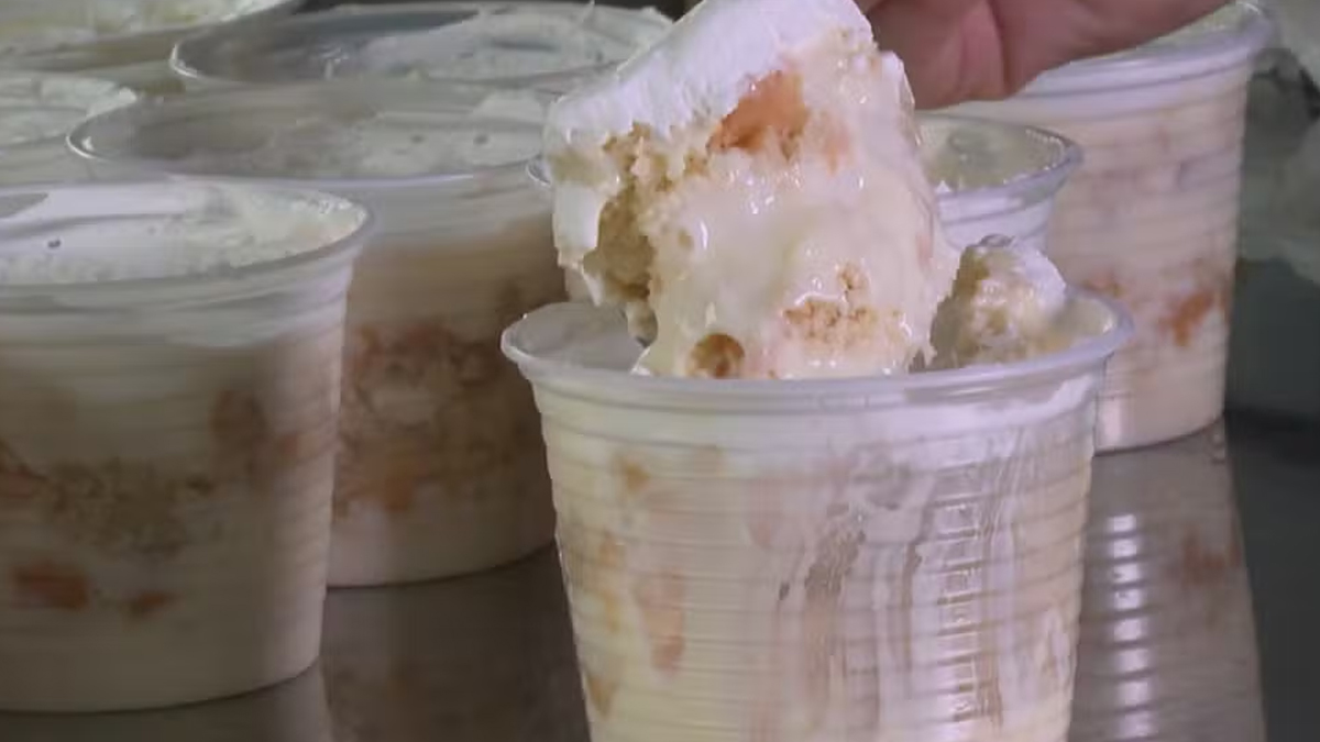 Descubra o Segredo do Bolo de Pote de Abacaxi Mais Cremoso da Internet!