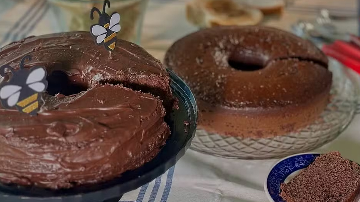 Essa Receita de Bolo de Mel Vai Te Fazer Esquecer os Outros Bolos