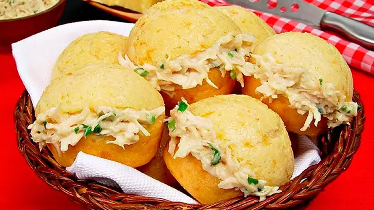 Pão de Queijo Gourmet Delícia de Frango no Recheio