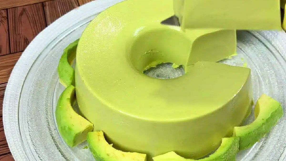 Receita de Sobremesa de Abacate Cremosa, Saudável e Muito Fácil!