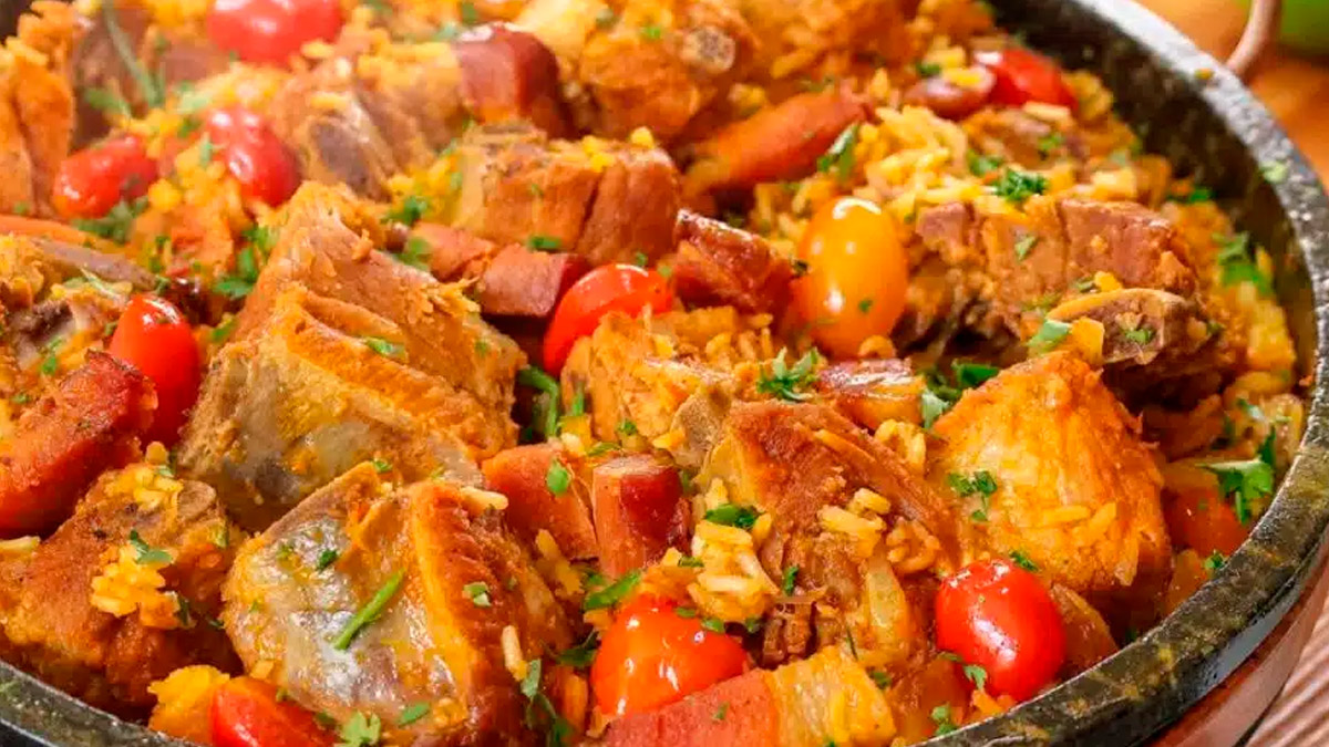 Receita de arroz com costelinha de porco à mineira