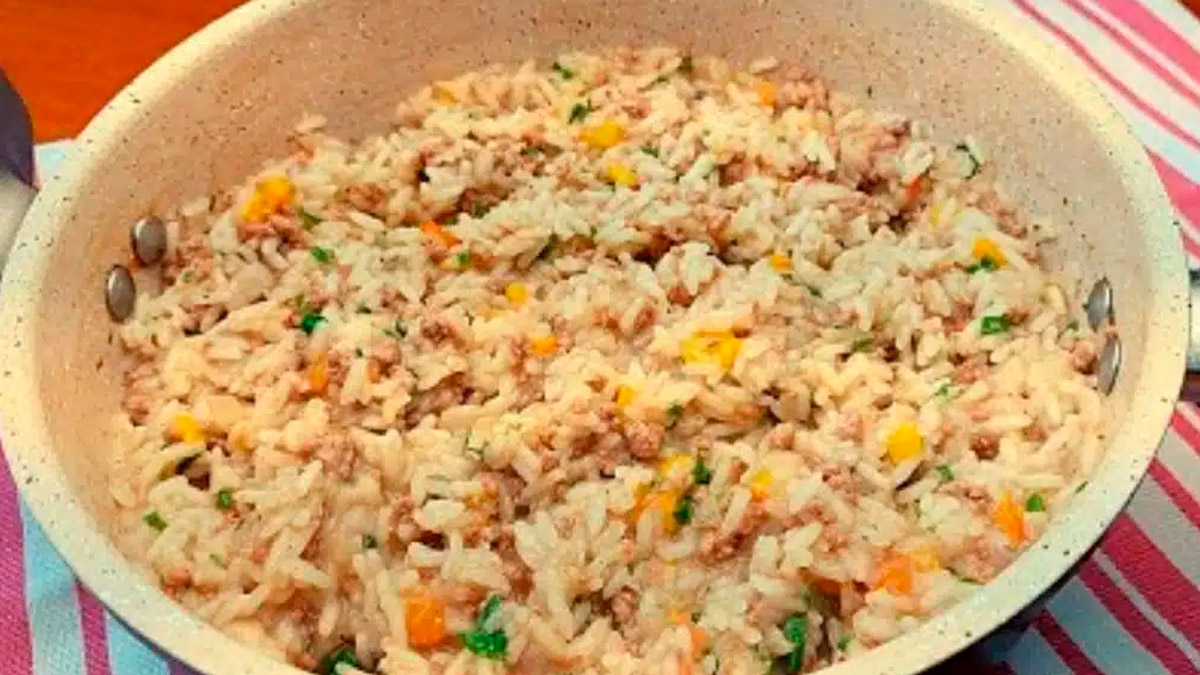 Receita de arroz carreteiro de carne moída